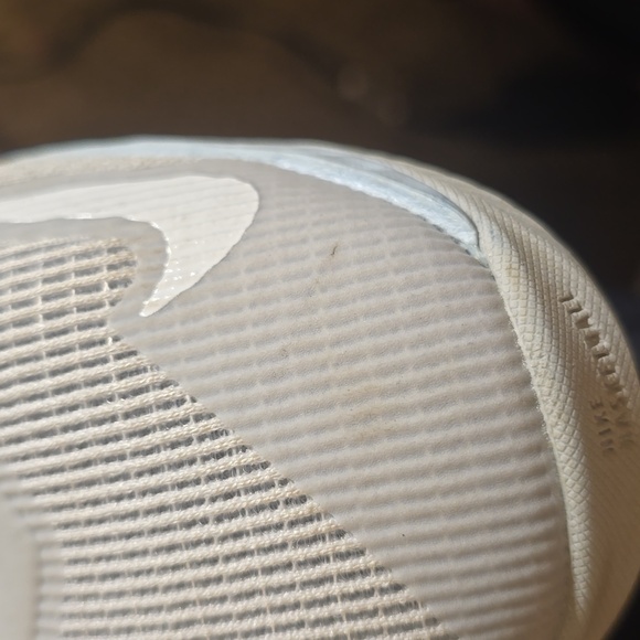 Nike | JT Academy Jump | Men's | Gray and Blue | Athletic Shoes | Size 8 - Picture 12 of 13